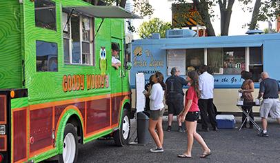 10 Tips for Booking Food Trucks